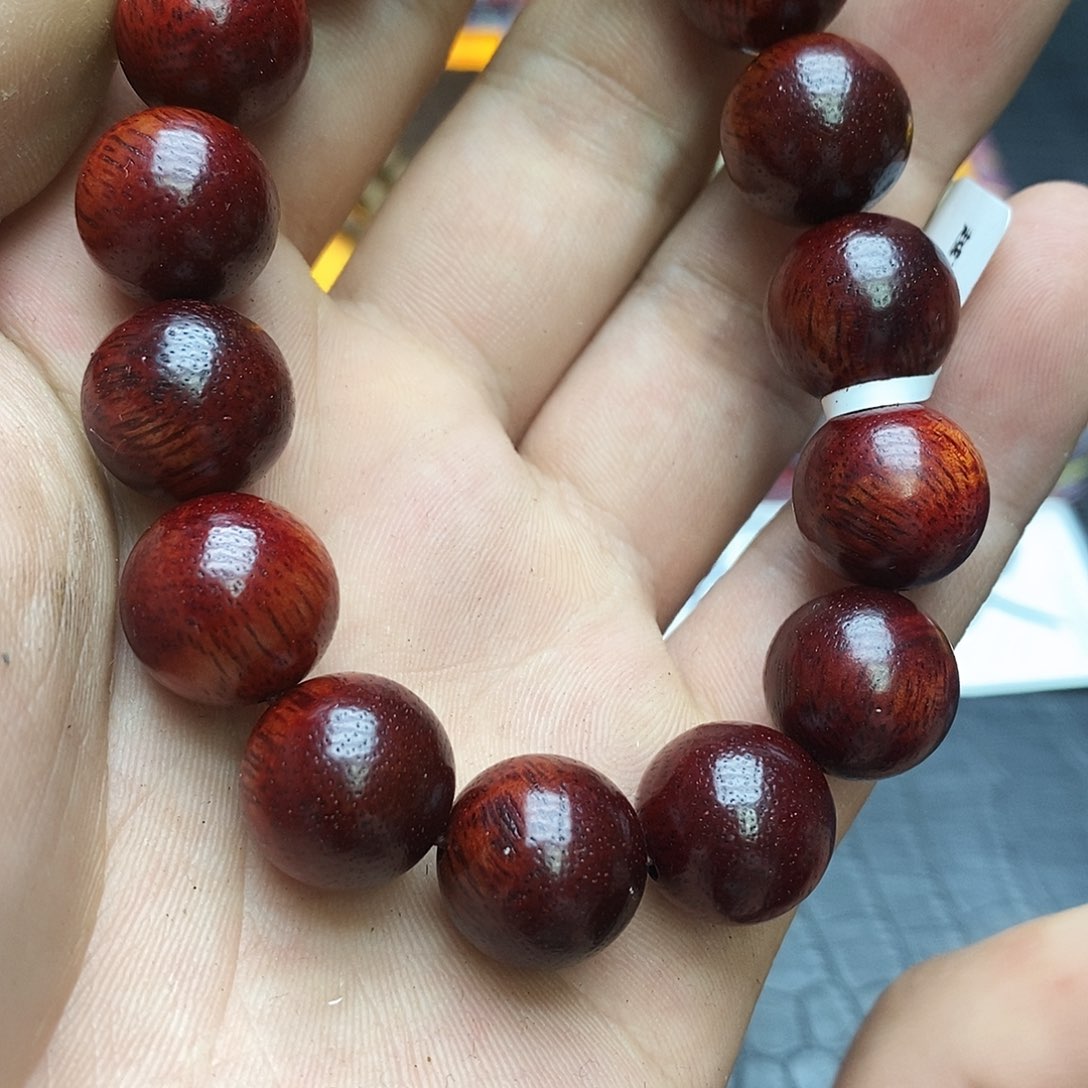 沉香碎屑沉香25雪琪