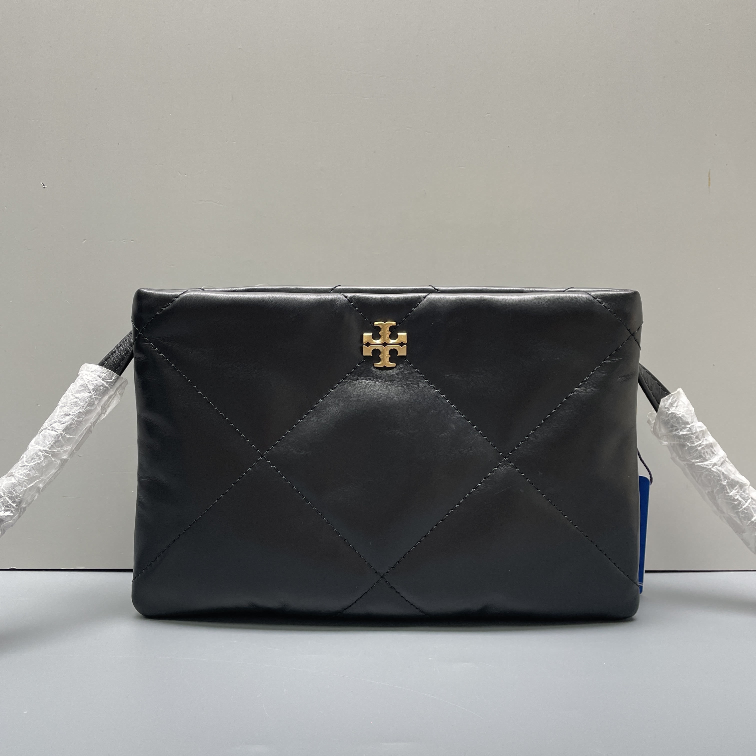 99新 TORY BURCH/汤丽柏琦 小林kira云朵斜挎包23*15*3cmB120902