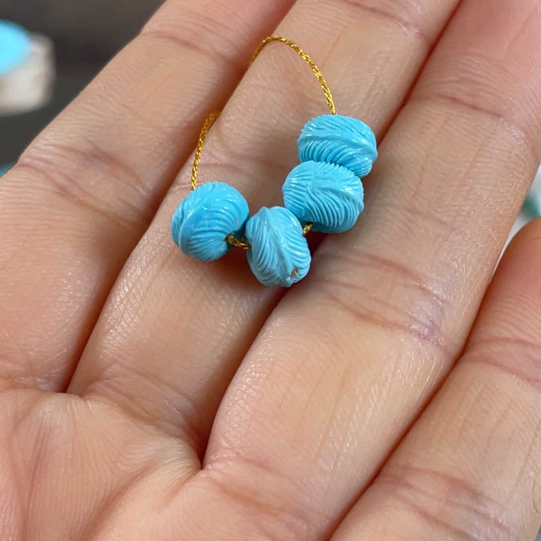 绿松石未镶嵌套链瓷釉里羽毛珠