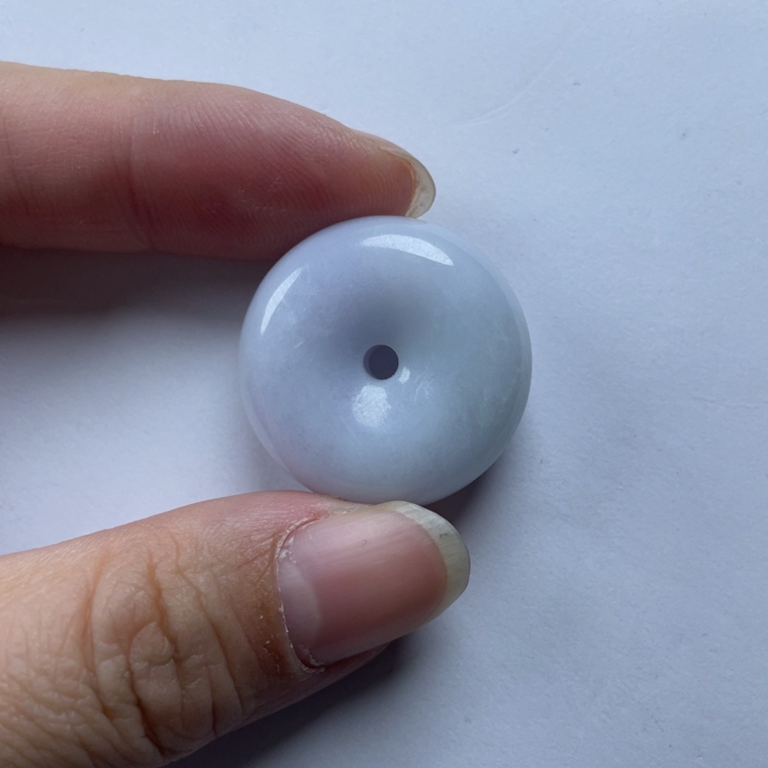 翡翠颈饰未镶嵌面包扣