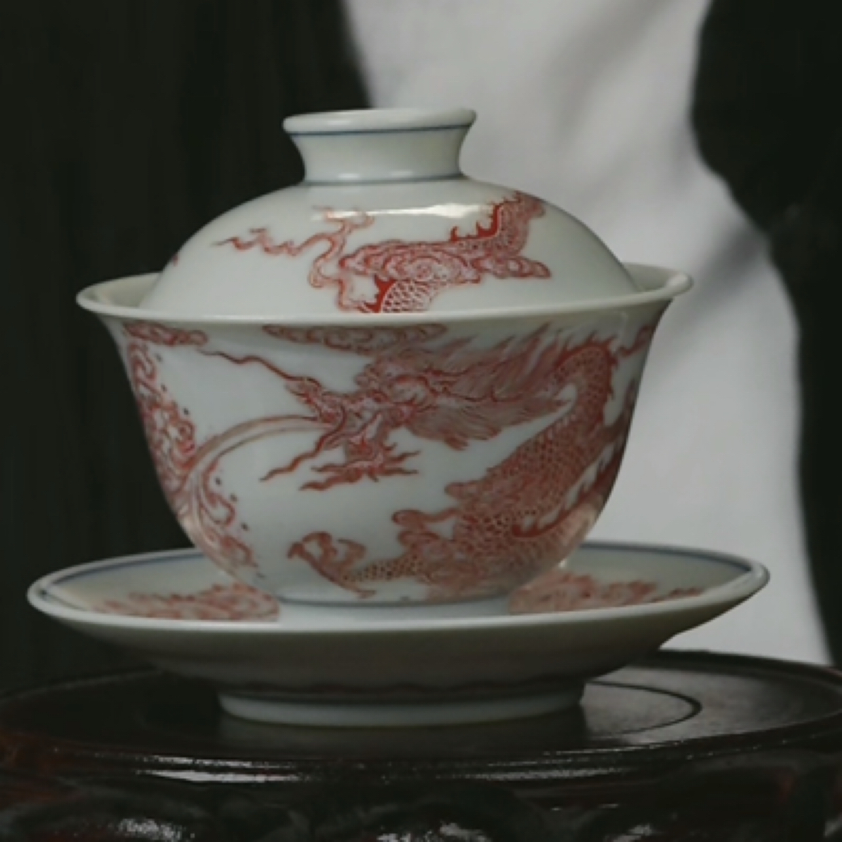 M釉里红描银鱼化龙纹三才盖碗