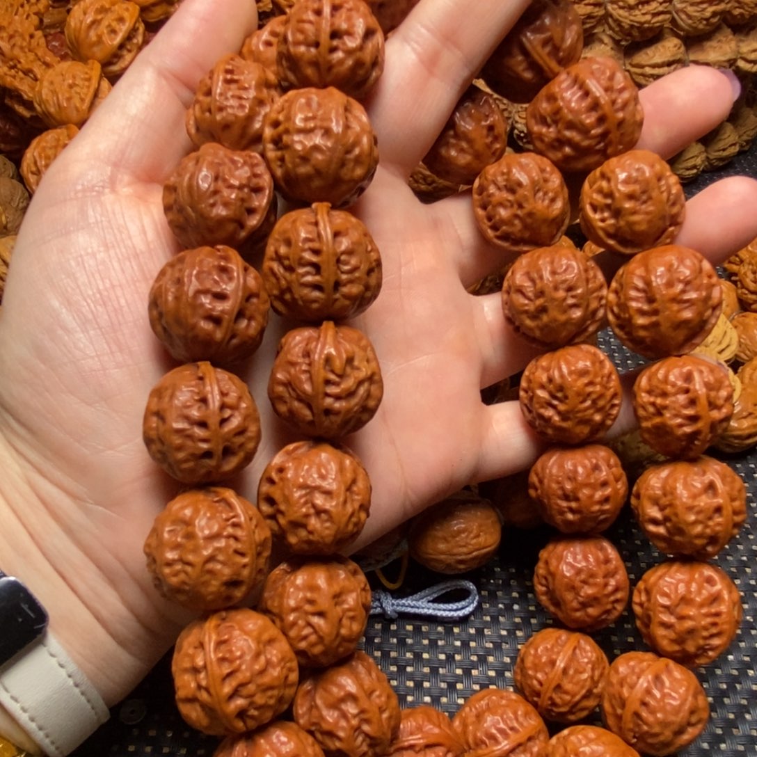 张***米文玩核桃手串粗筋