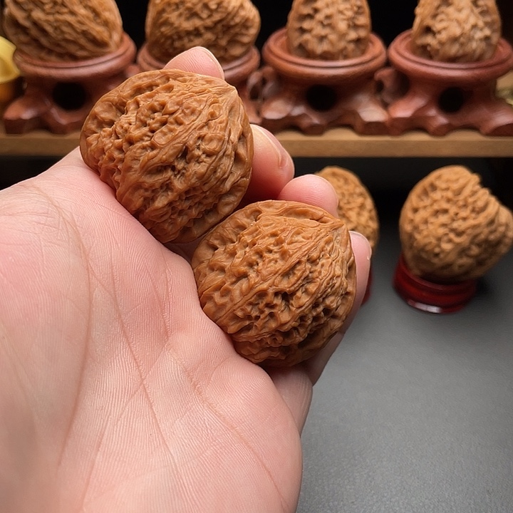 闲***人文玩核桃把件南疆089