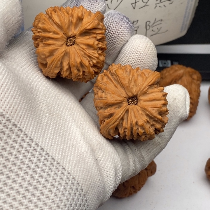 余***o文玩核桃把件南疆石41