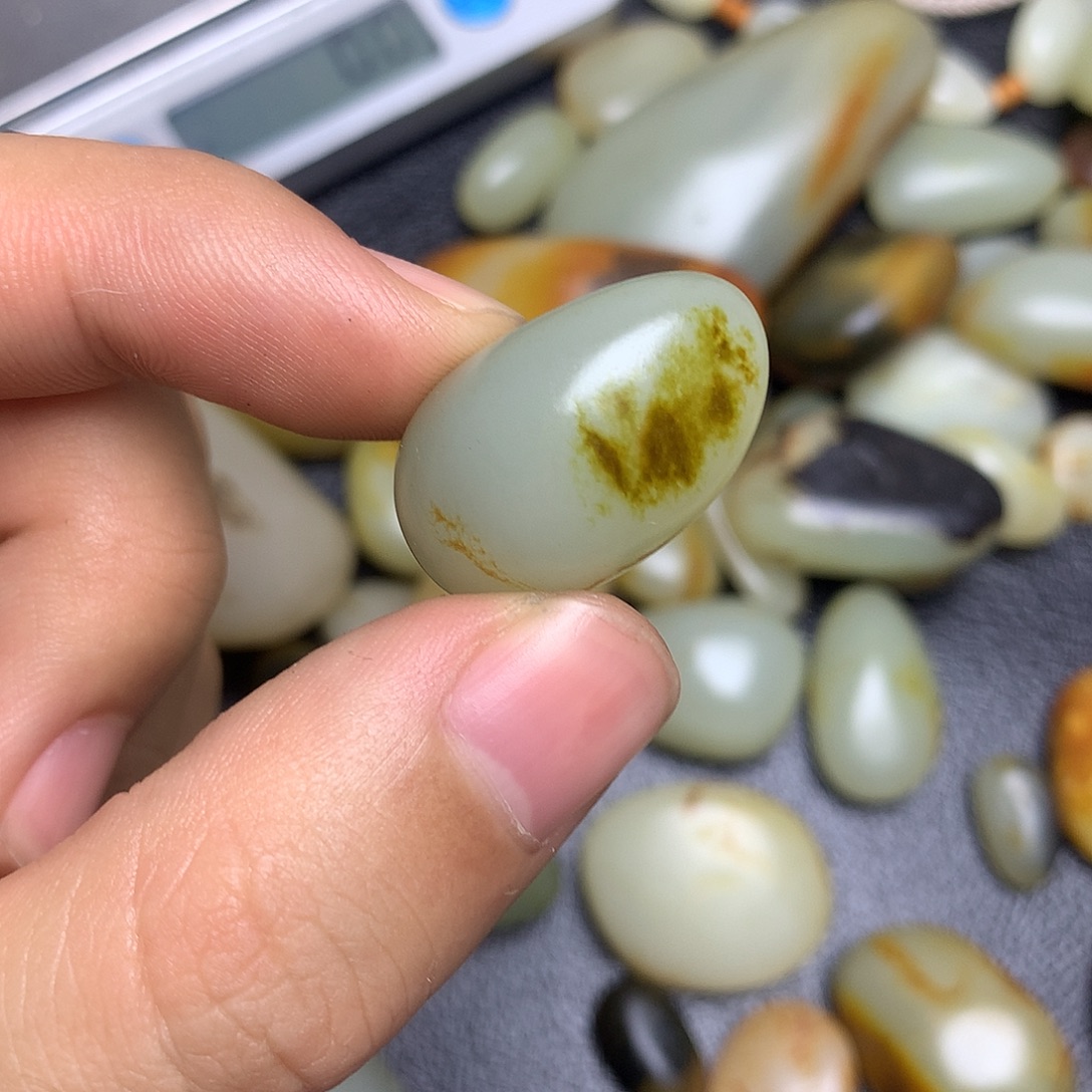 和田玉未镶嵌摆件