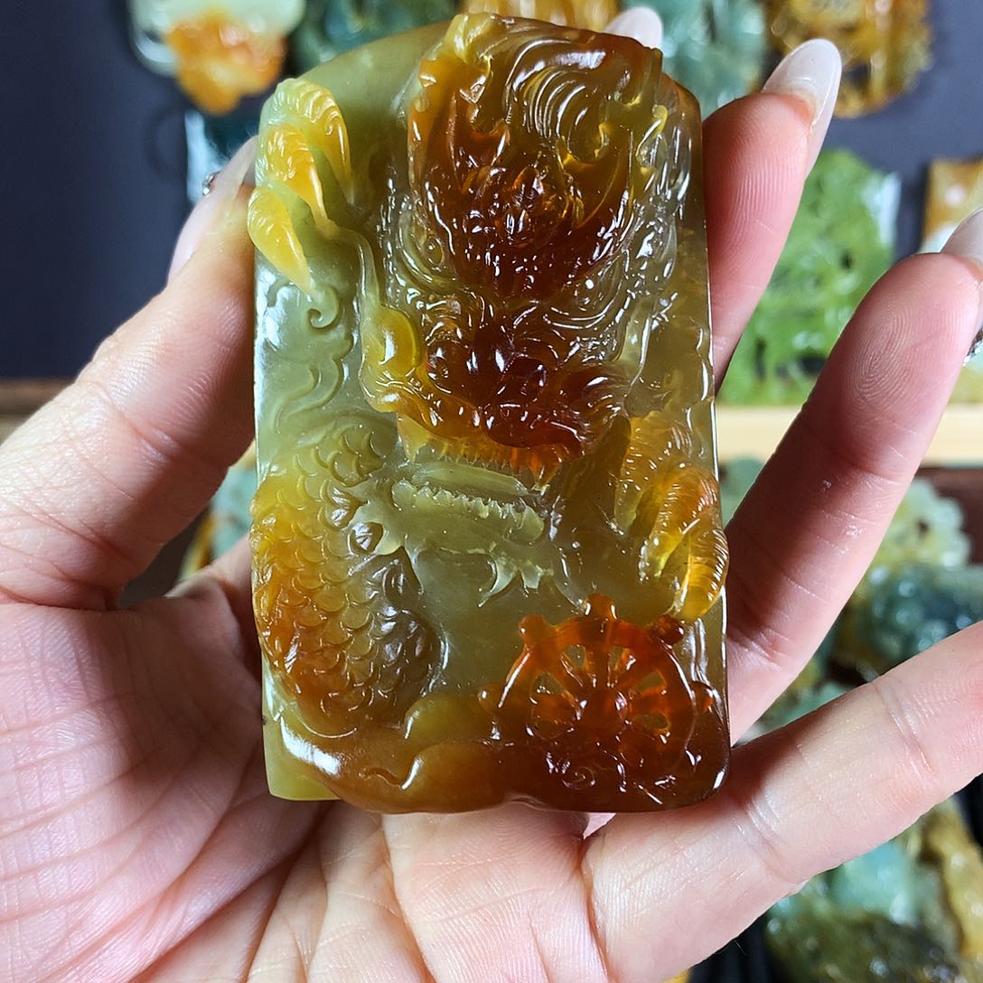 岫玉挂件送链子未镶嵌拔**神