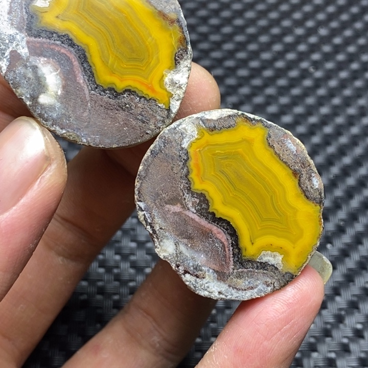 玛瑙/玉髓颈饰未镶嵌荷**色