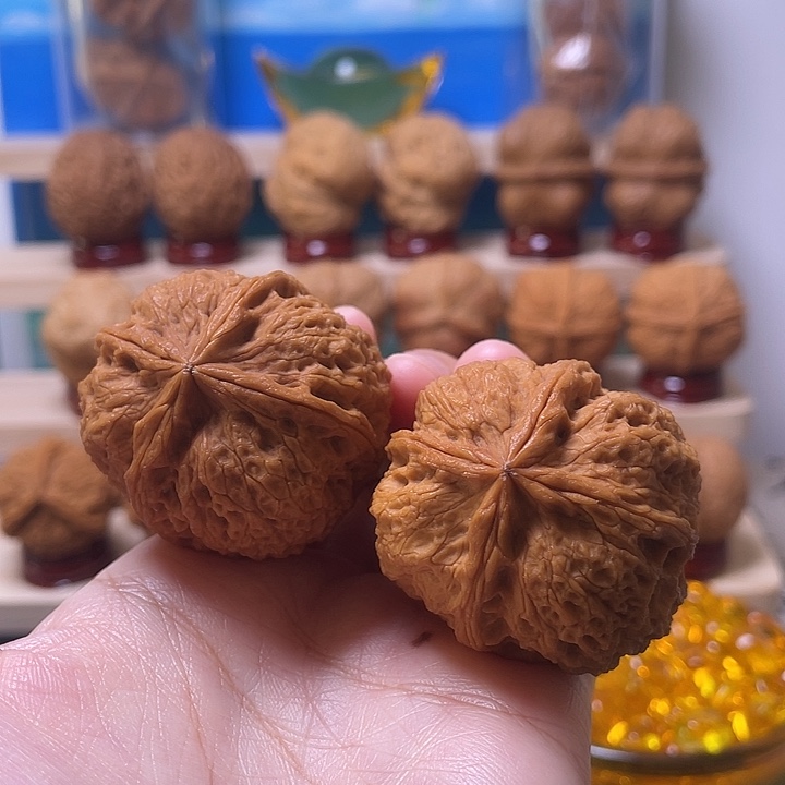文玩核桃吊坠底有修13