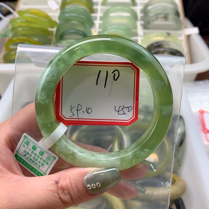 蛇纹石玉未镶嵌手镯ᵔ*ᵔ