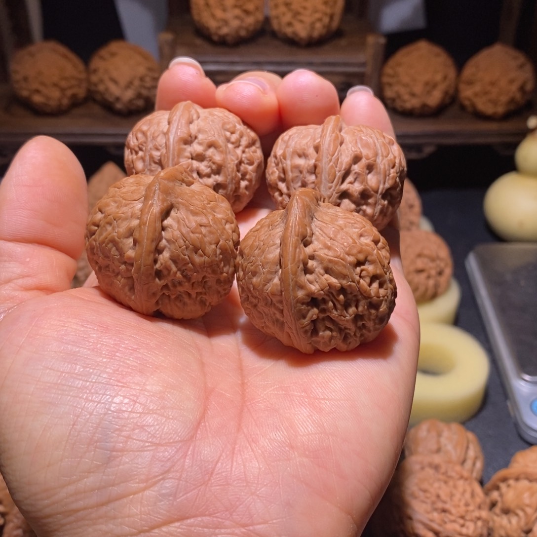 南***寻文玩核桃吊坠野核平谷元宝