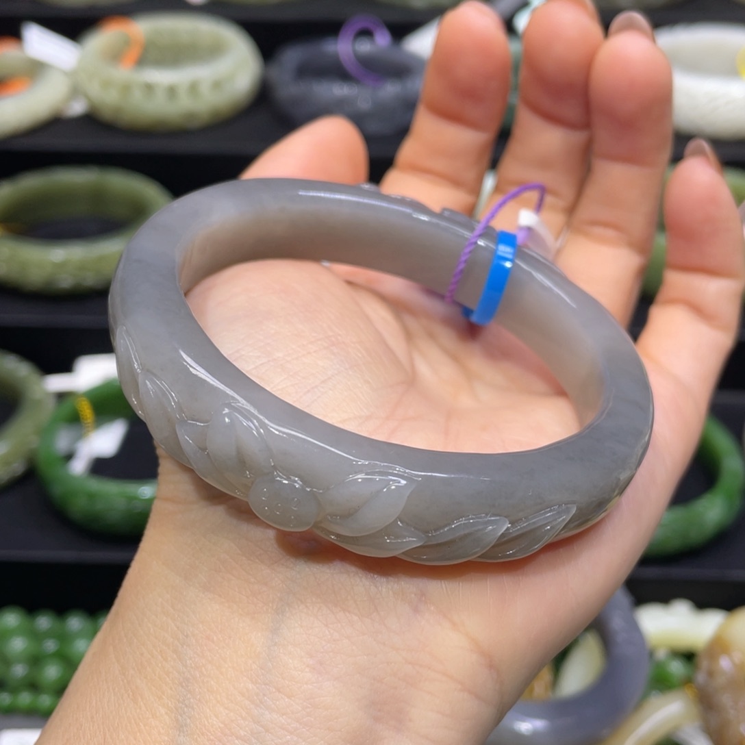 和田玉手镯60圈口 编号89贵妃镯未镶嵌