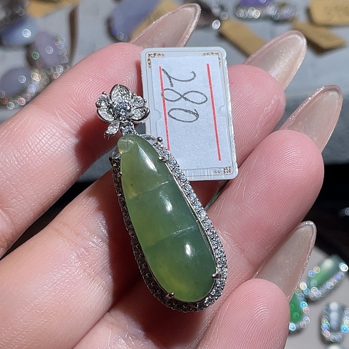 翡翠银S925镶嵌颈饰