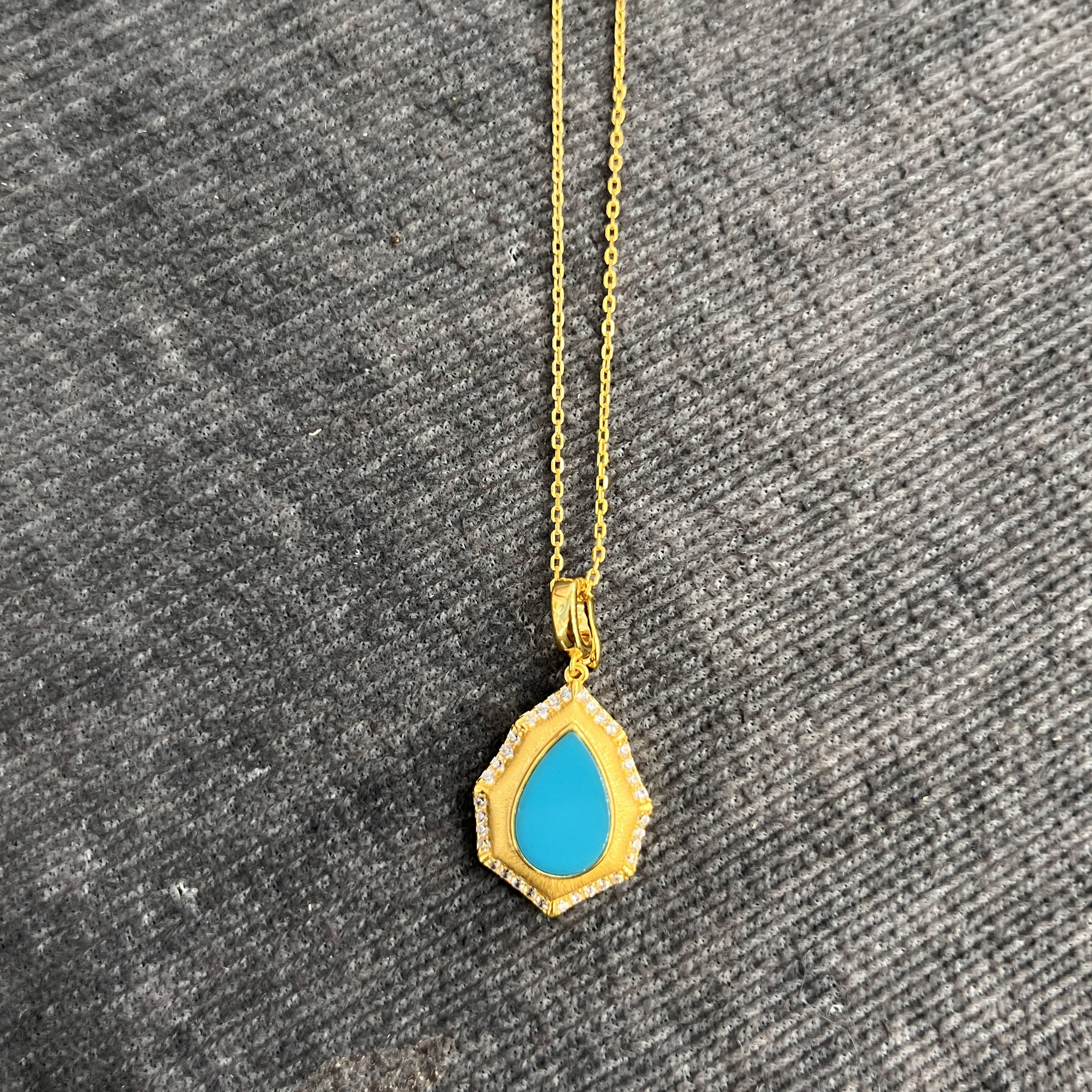 【铭记珠宝】S925银镶嵌绿松吊坠2-3DM225H819【多样性发一件】带链