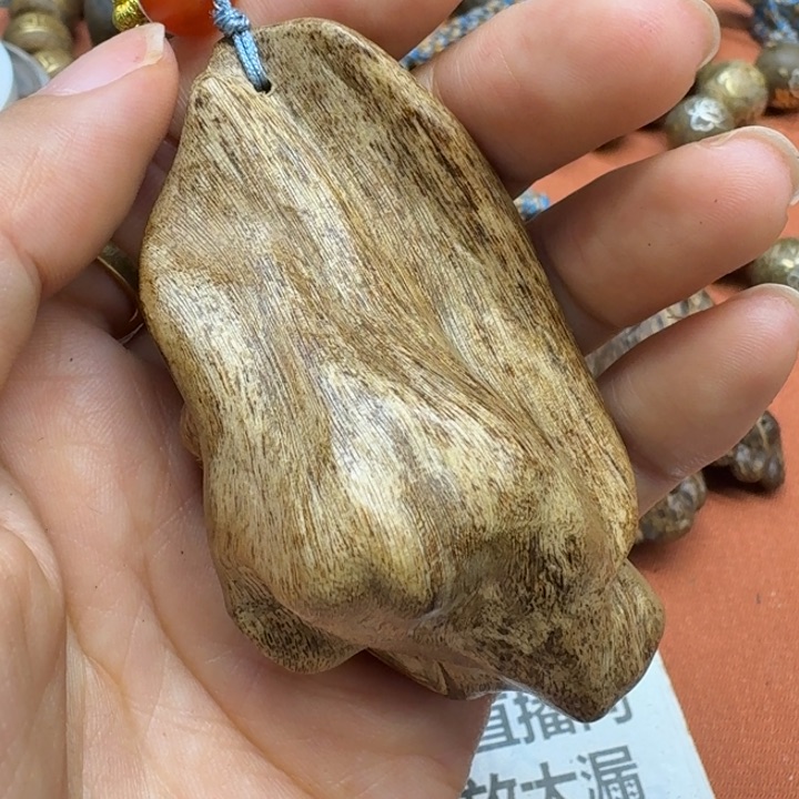 大叶紫檀（黑酸枝木类）