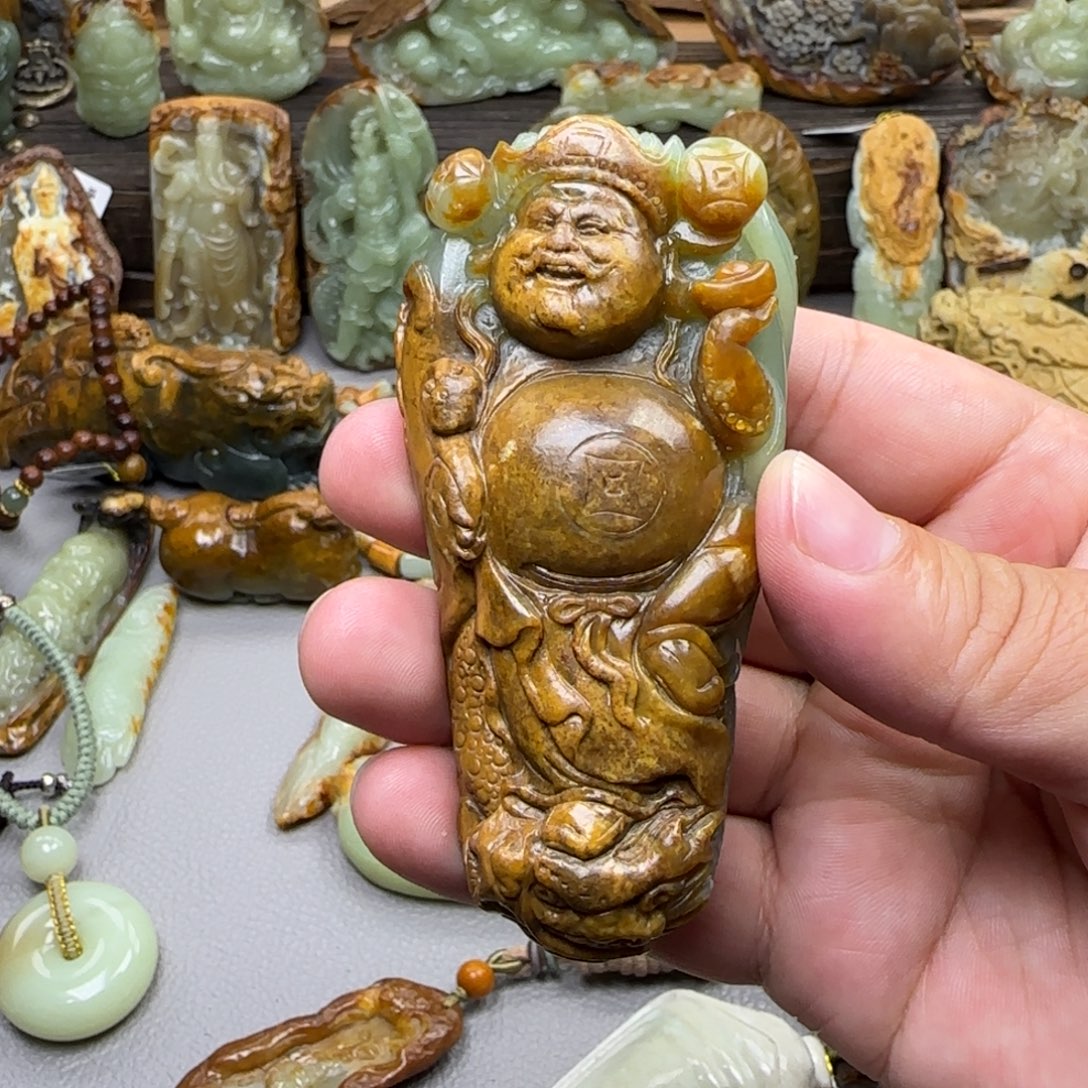 前***沿岫岩河磨玉（透闪石质玉）未镶嵌珠宝奇石