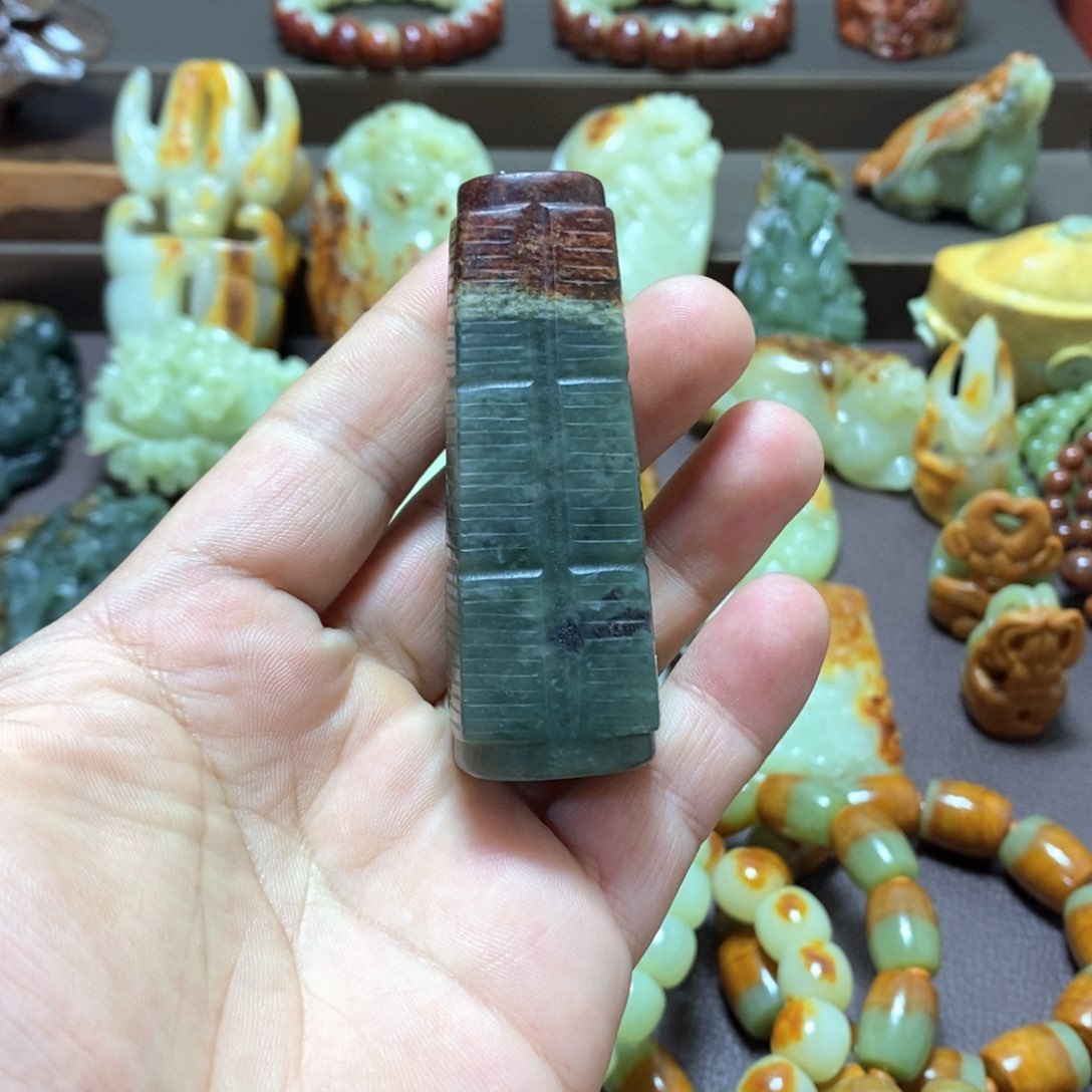 岫岩河磨玉（透闪石质玉）未镶嵌手把