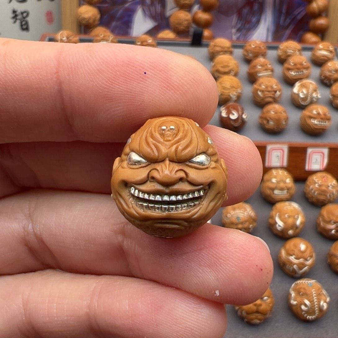 *****猴头核桃吊坠恶僧