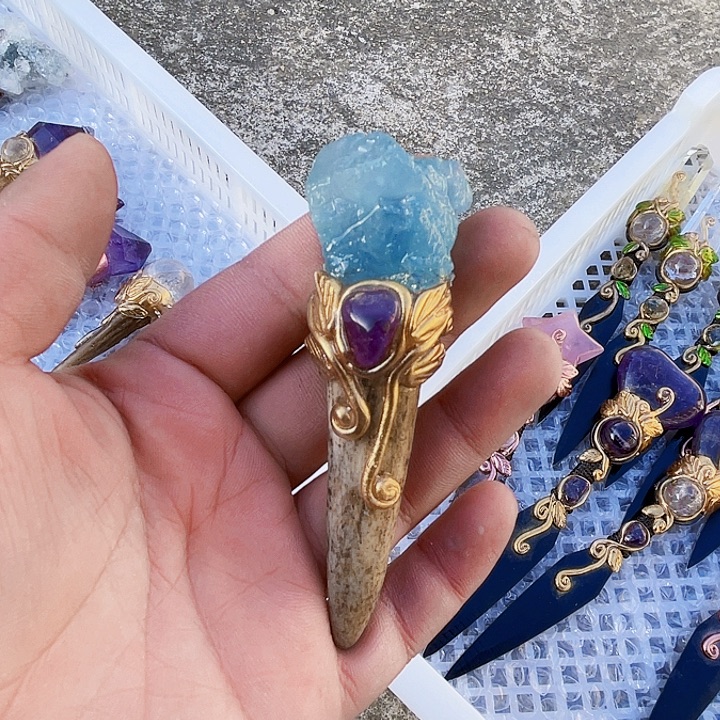 J****摆件未镶嵌水晶水晶