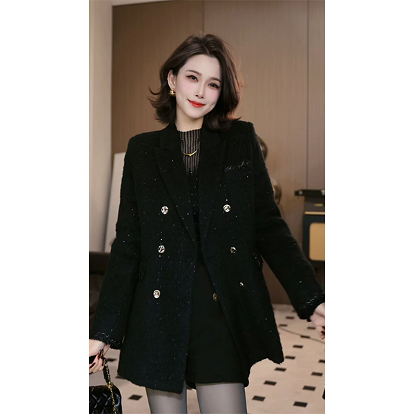 【YINGZI】2025新款冬季羽绒服西装外套高端气质花边条撞色外套上衣