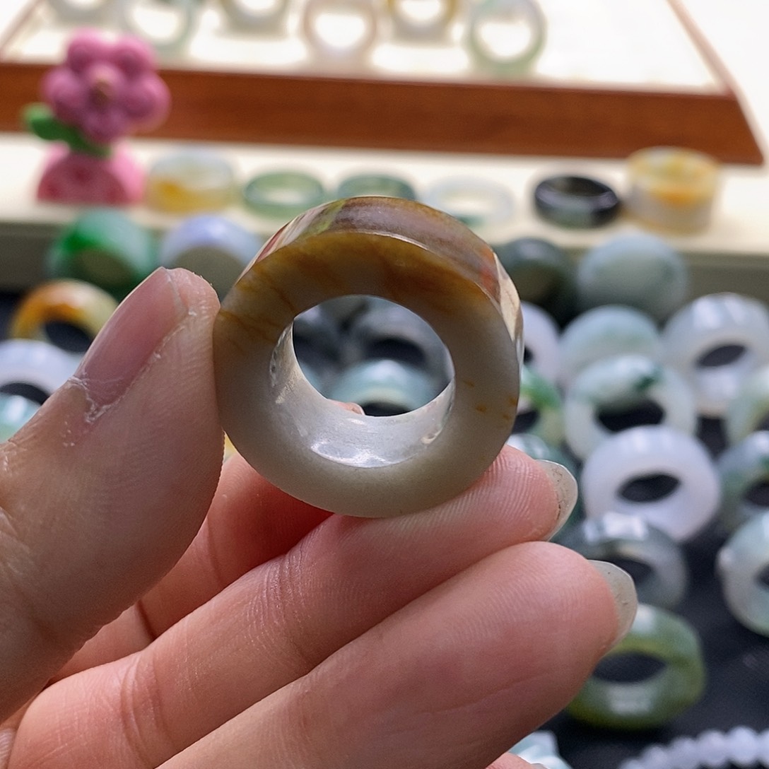 定制翡翠未镶嵌翡翠