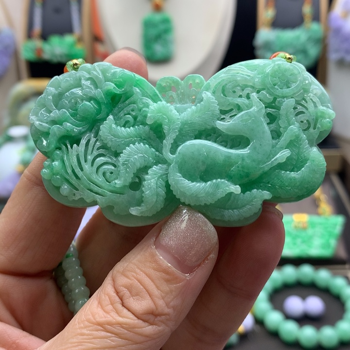 翡翠吊坠(不含链)未镶嵌