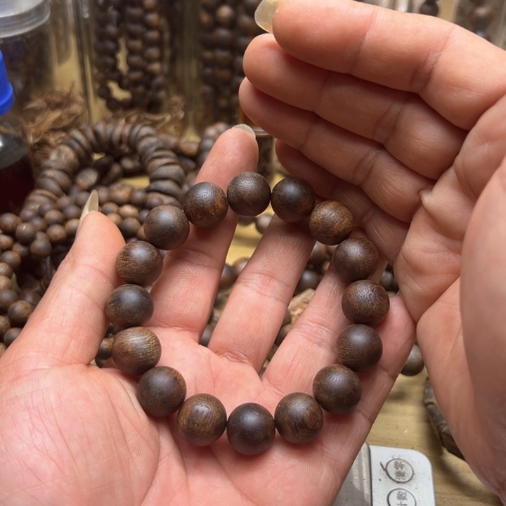 沉香手串༺*༻绿棋沉香手串18.6克