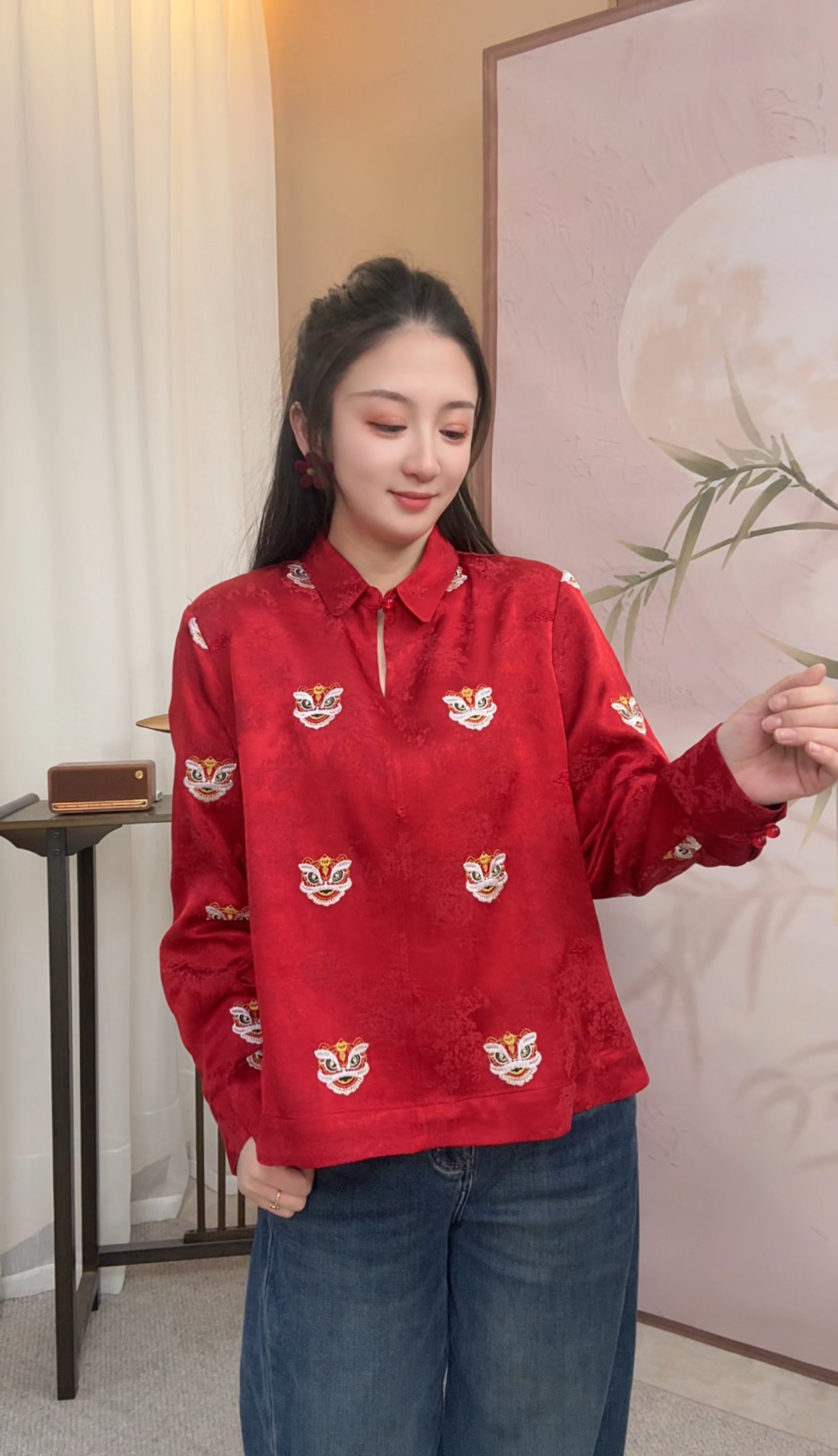 【花间小虎】新中式翻领盘口设计复古人丝刺绣国风国潮百搭打底上衣