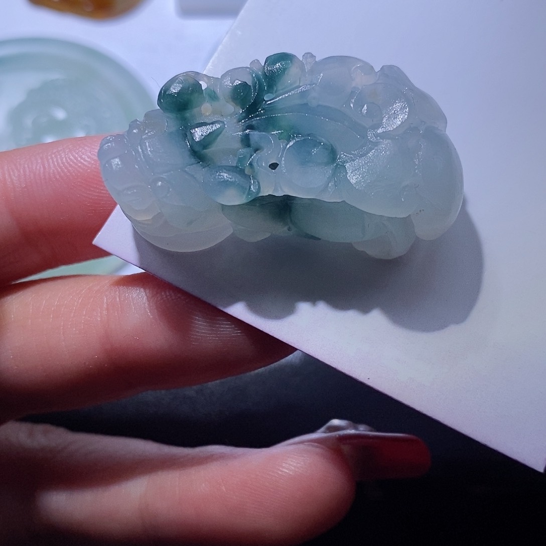 定制翡翠未镶嵌翡翠