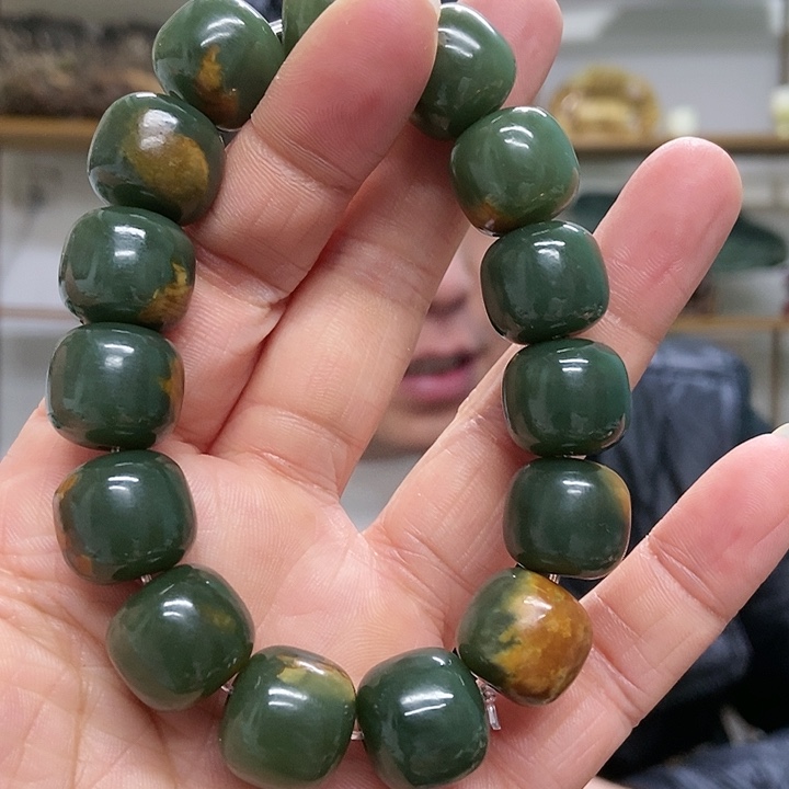 岫岩河磨玉（透闪石质玉）手串未镶嵌魅****轮