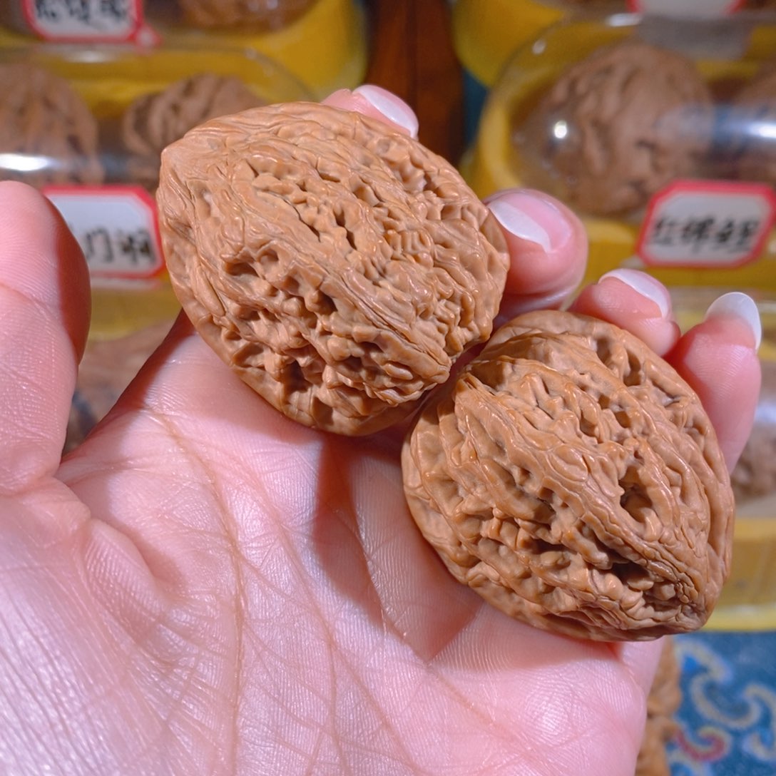 吊坠文玩核桃高炮虎头王
