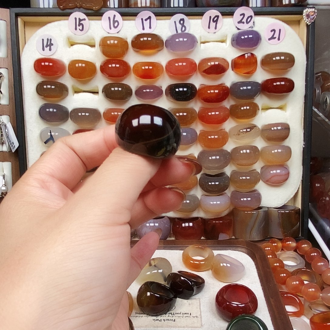 专***儿玛瑙/玉髓未镶嵌戒指