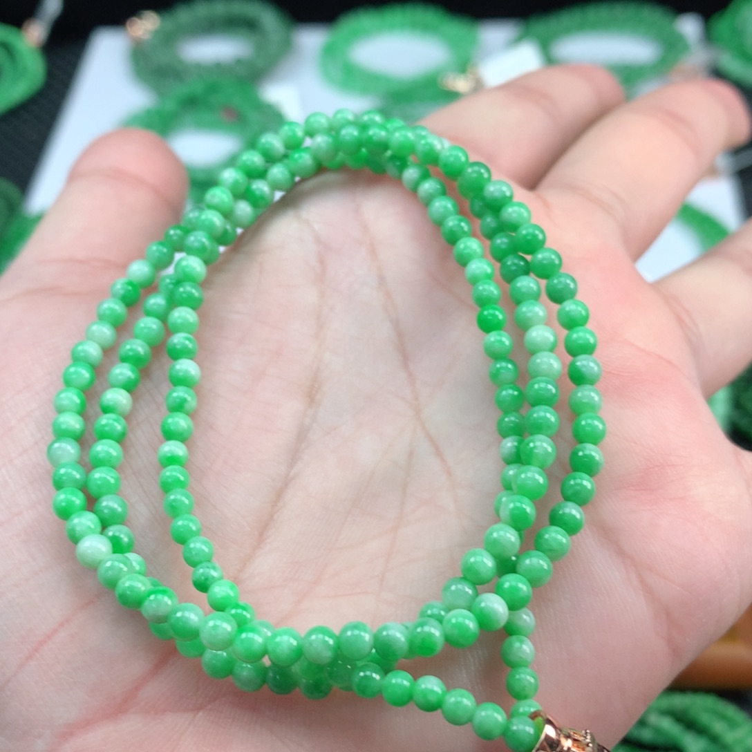 翡翠手链未镶嵌翡翠