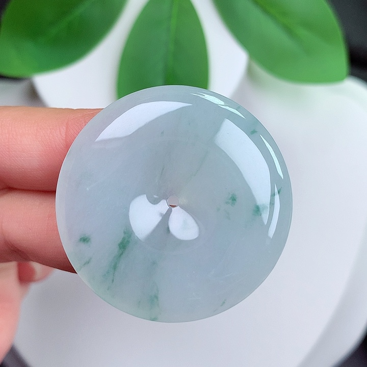 颈饰未镶嵌翡翠平安扣 35.9x5.8mm