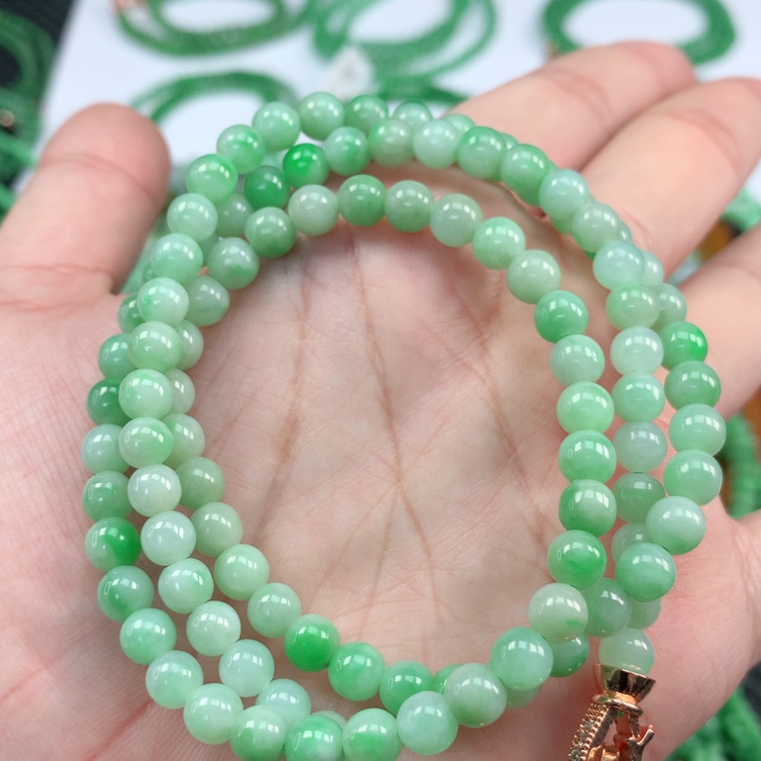 翡翠手链未镶嵌翡翠