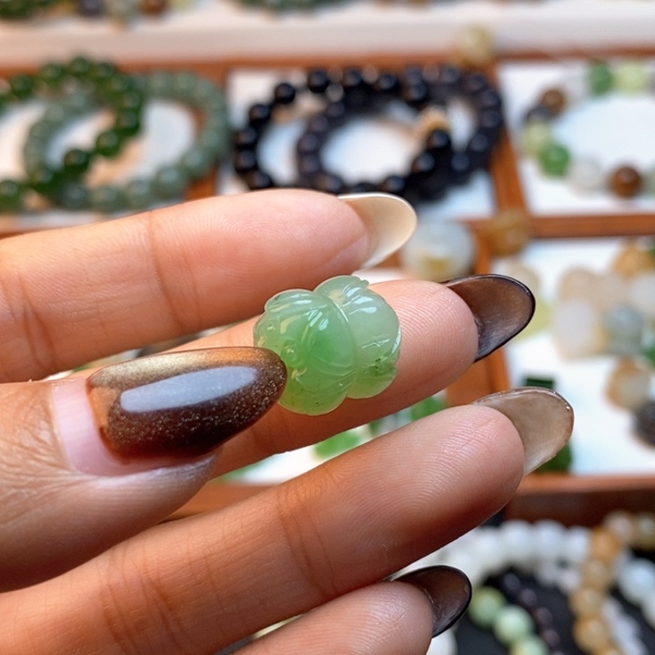 沁***和田玉未镶嵌手链