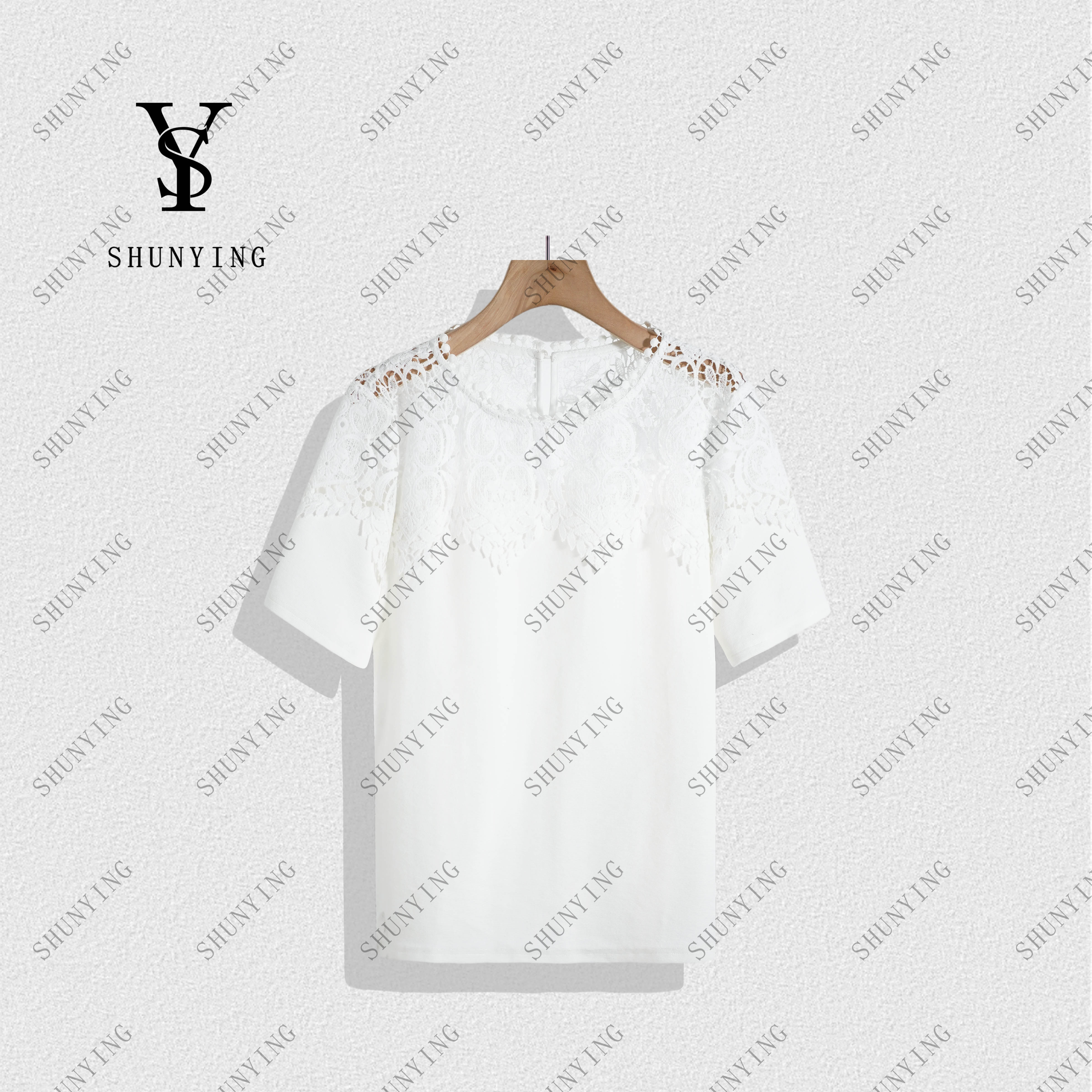 【顺瀛】气质又减龄~气质优雅高级感镂空蕾丝圆领T恤SY72T333990