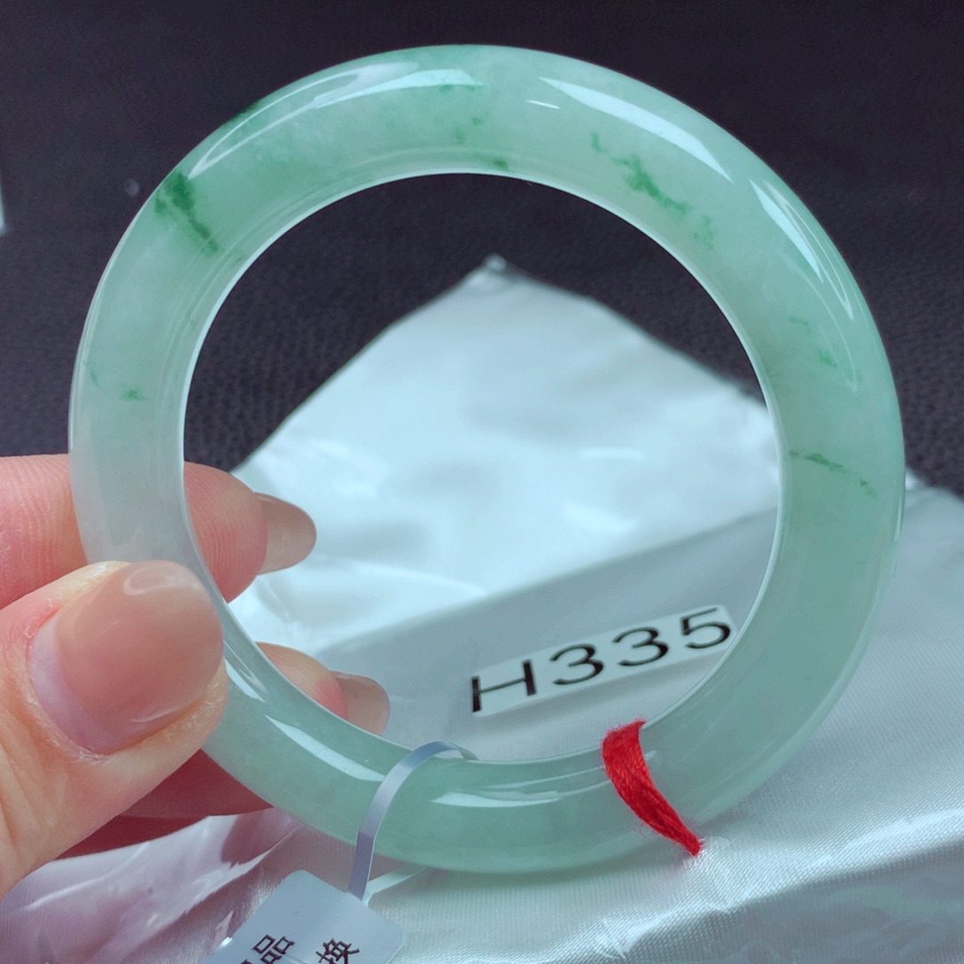 翡翠手镯未镶嵌手镯88