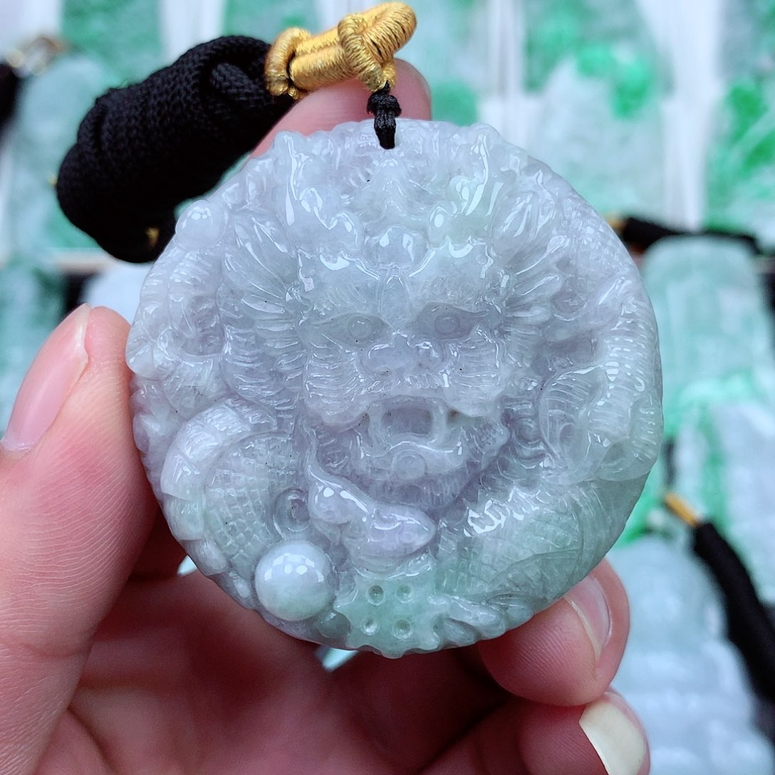 翡翠颈饰未镶嵌翡翠吊坠