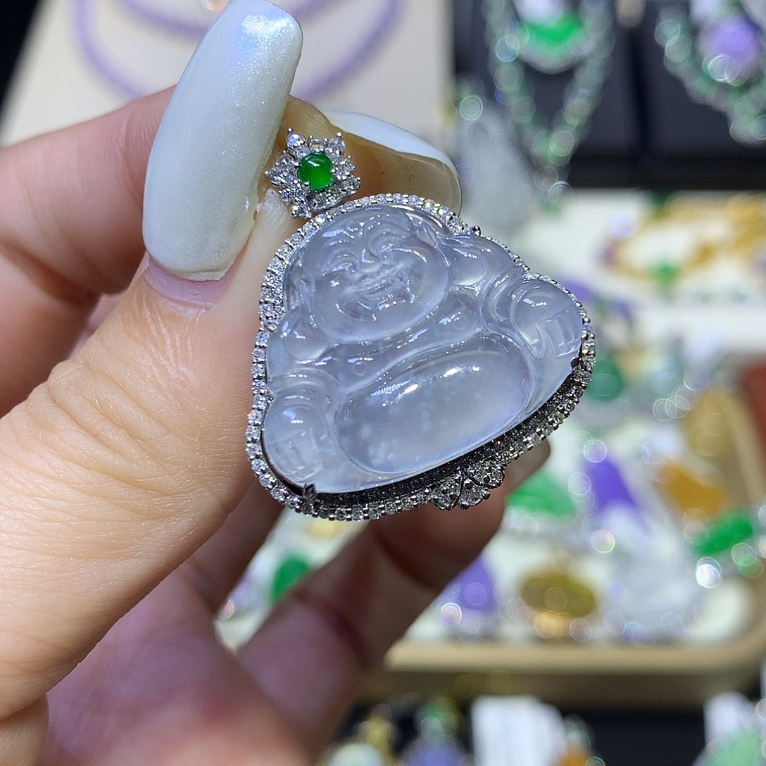 翡翠18K金镶嵌颈饰