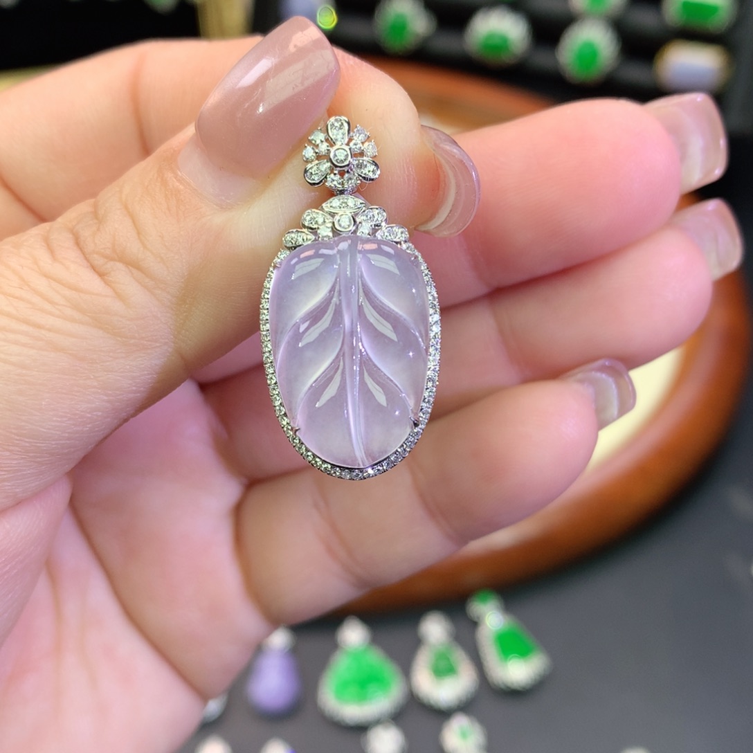 翡翠18K金镶嵌吊坠(不含链)