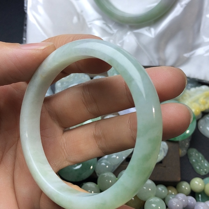 翡翠未镶嵌手镯天然手镯