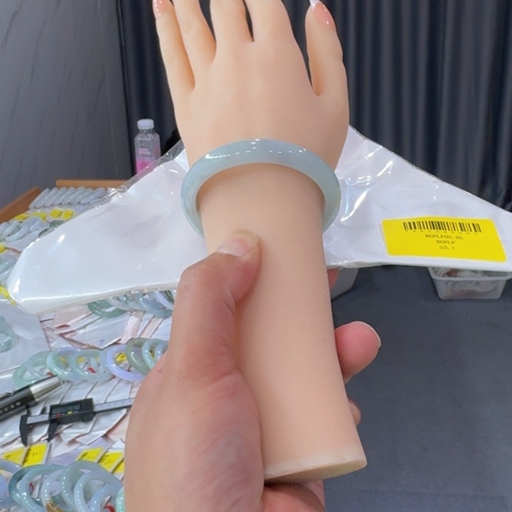 翡翠手镯未镶嵌纯天然缅甸翡翠手镯A货