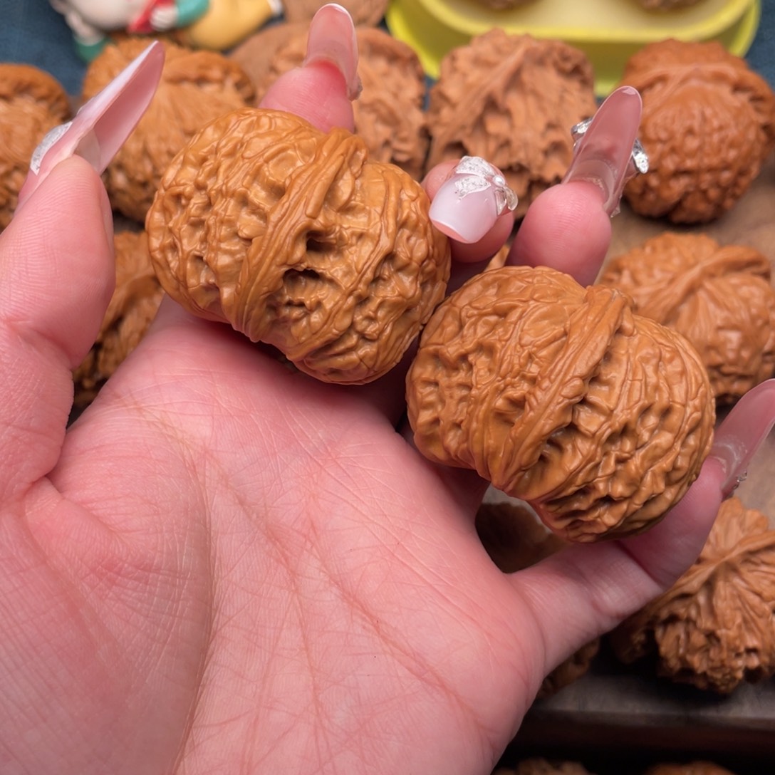 文玩核桃吊坠全品精配球白41，拱桥底