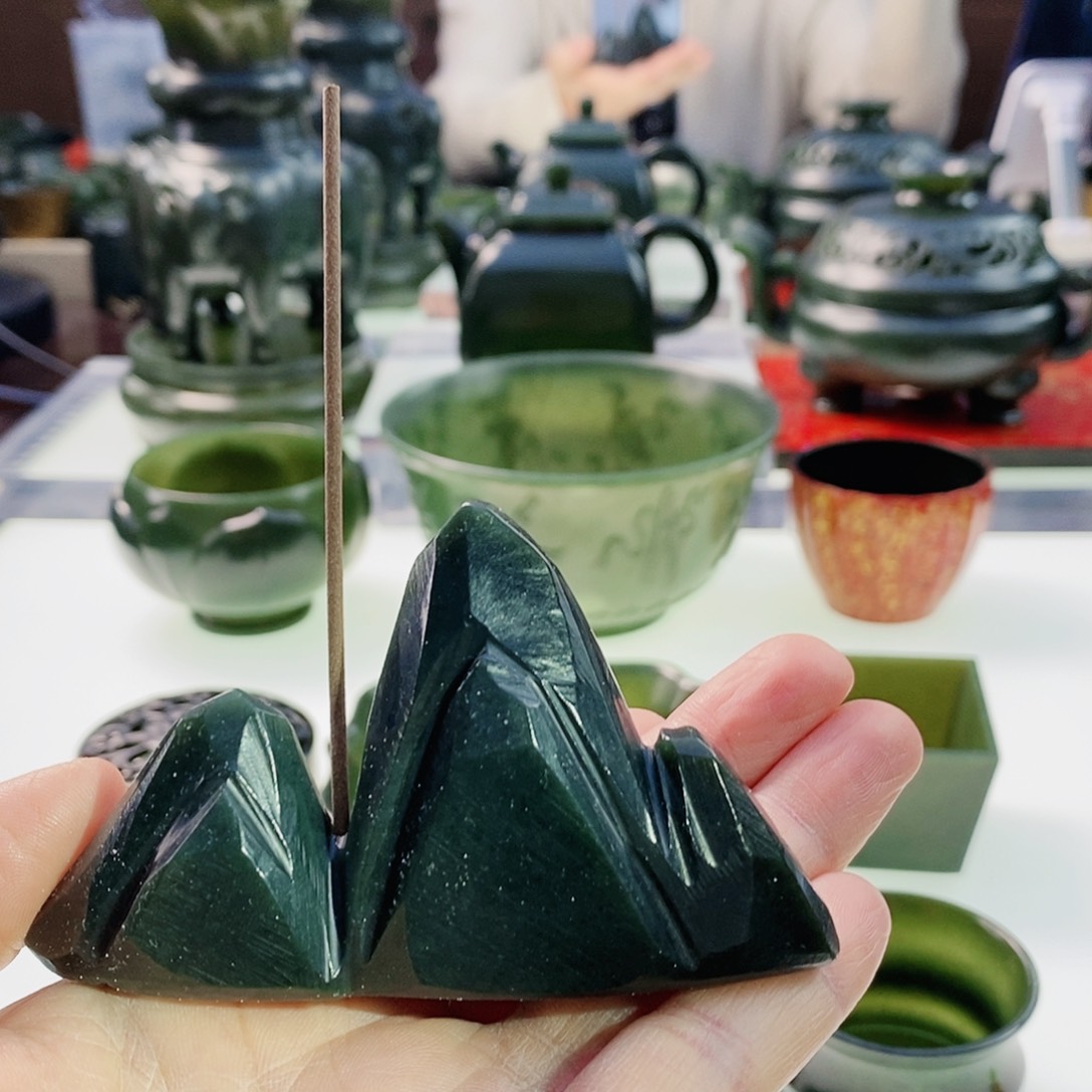 和田玉（青玉）摆件未镶嵌