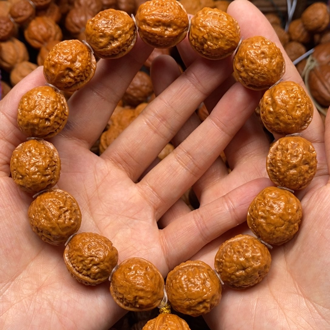 桃核手串小鱼籽纹元宝