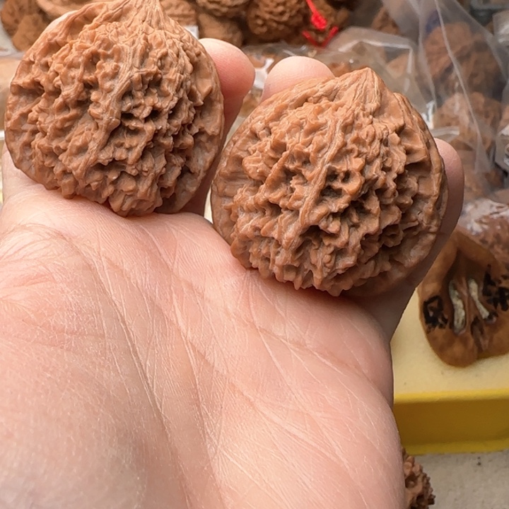 文玩核桃吊坠用****6房山满天星