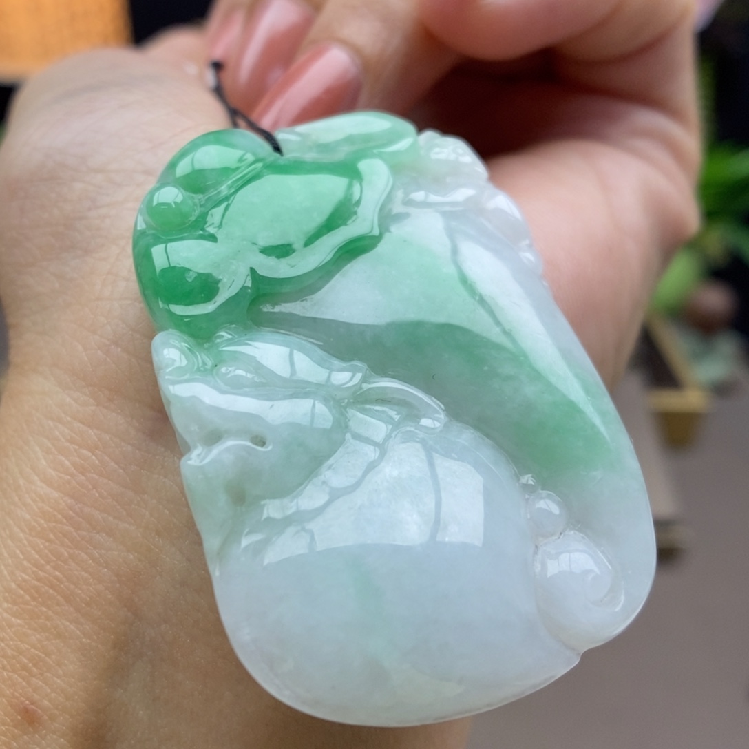 翡翠未镶嵌颈饰吊坠42