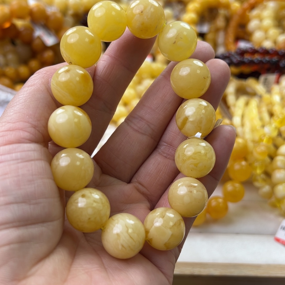 琥珀珠宝奇石未镶嵌