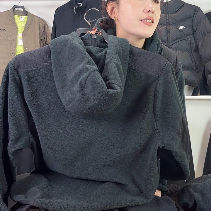 4883黑色外套XL码150-170斤不退换