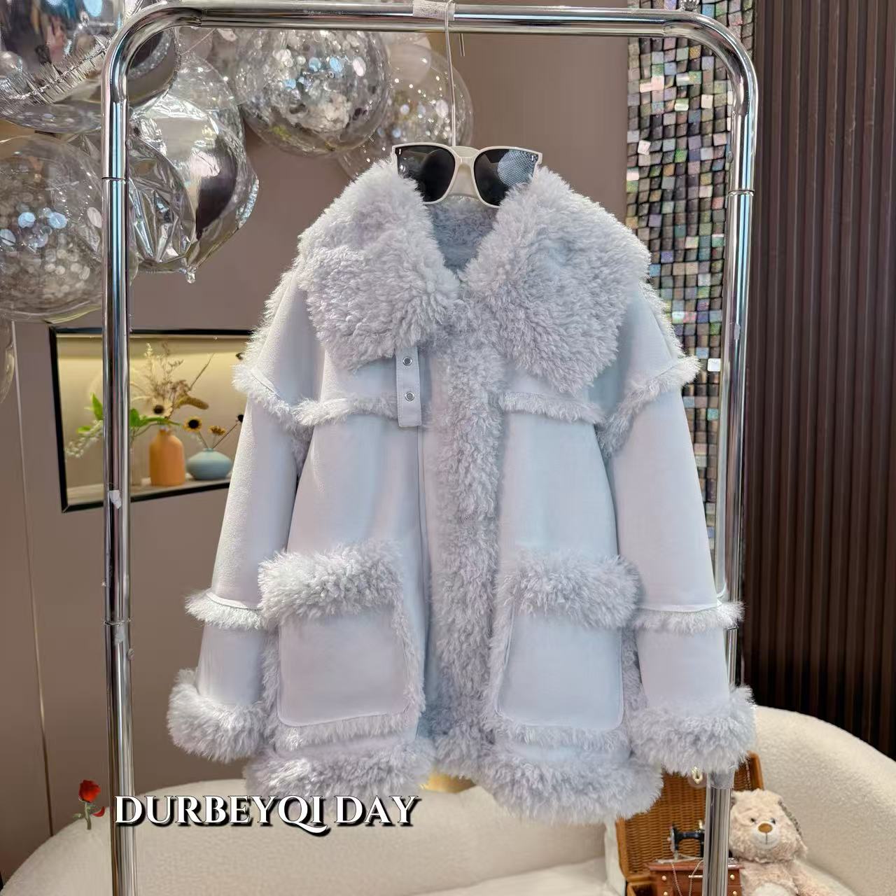 女童2026冬季新款韩版翻领中长款加绒加厚外套Y033